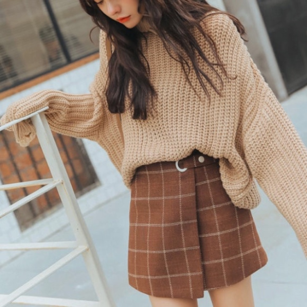 Plaid mini skirt